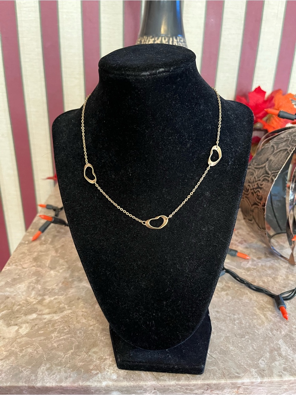 Vintage Sarah Coventry Heart Necklace